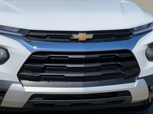 Certified 2023 Chevrolet TrailBlazer LT AWD/4WD image 38