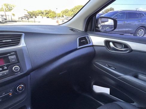 Used 2016 Nissan Sentra S FWD image 21