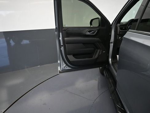 Used 2023 GMC Yukon XL SLT image 29