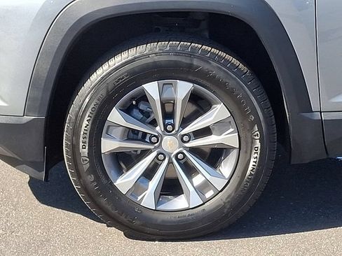 Used 2025 Chevrolet Equinox LT FWD image 30