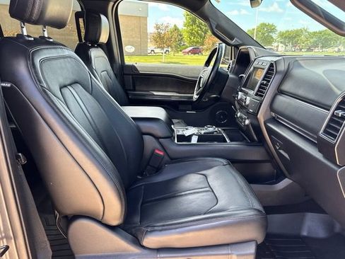 Used 2018 Ford Expedition Limited AWD/4WD image 36