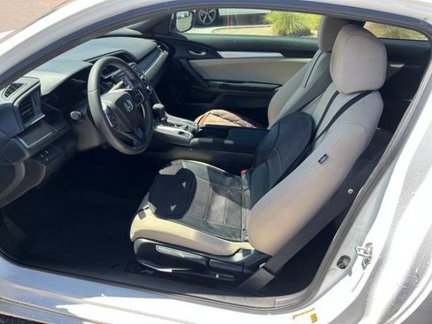 Used 2020 Honda Civic LX image 2