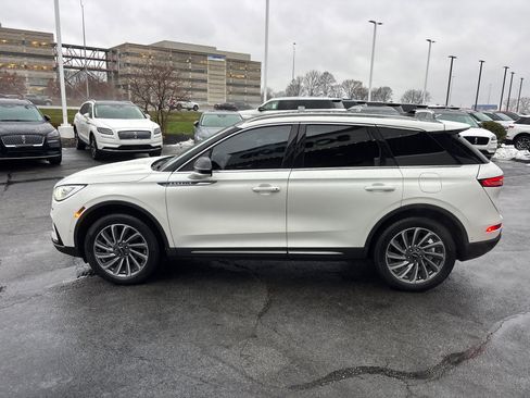 Certified 2023 Lincoln Corsair Reserve w/ Equipment Group 202A image 4