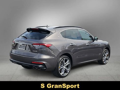 Used 2021 Maserati Levante S GranSport AWD/4WD image 8