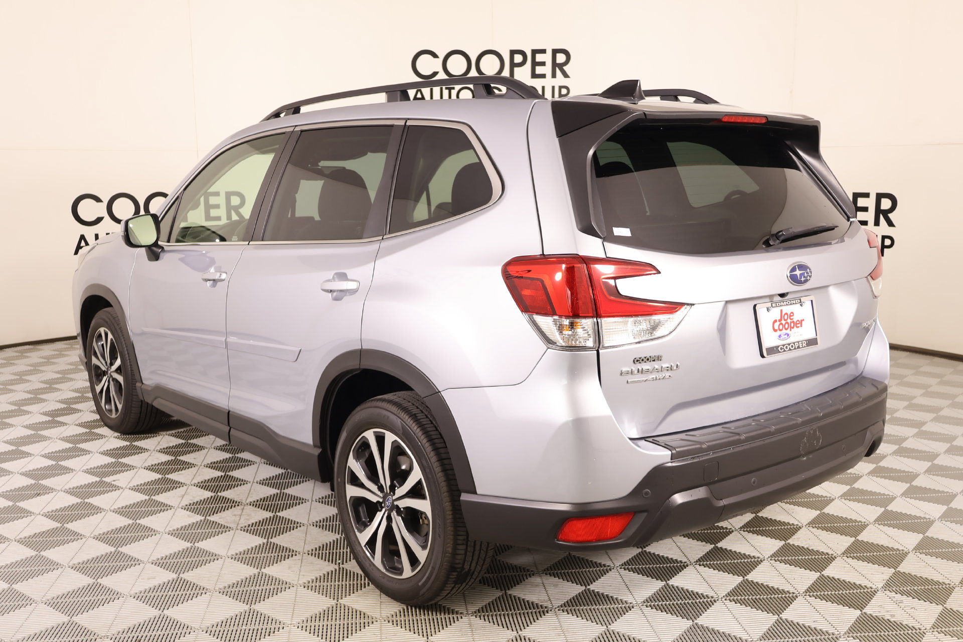 Used 2024 Subaru Forester Limited w/ Convenience Package AWD/4WD image 23