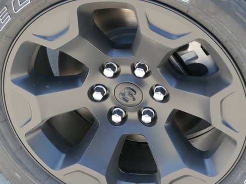 New 2026 RAM 1500 Express AWD/4WD image 9