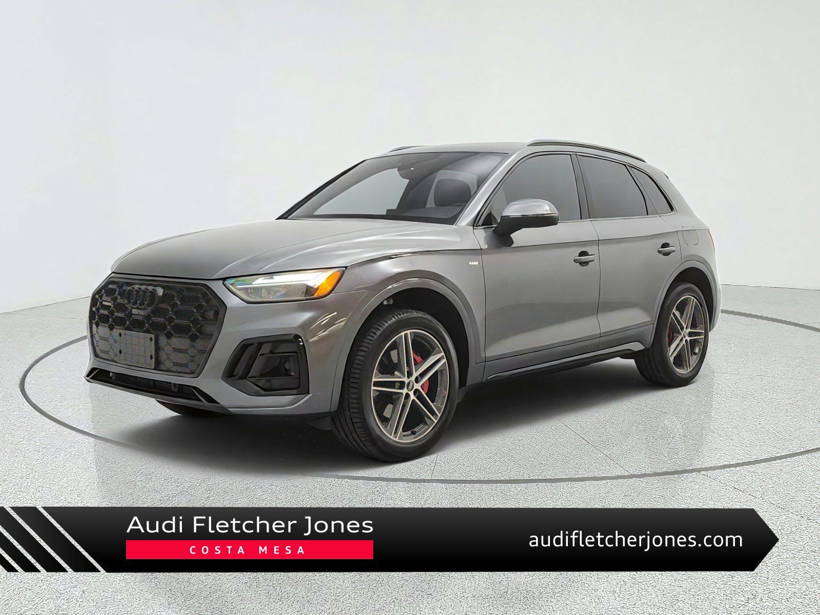 Used 2024 Audi Q5 e Premium Plus w/ Premium Plus Package AWD/4WD image 1