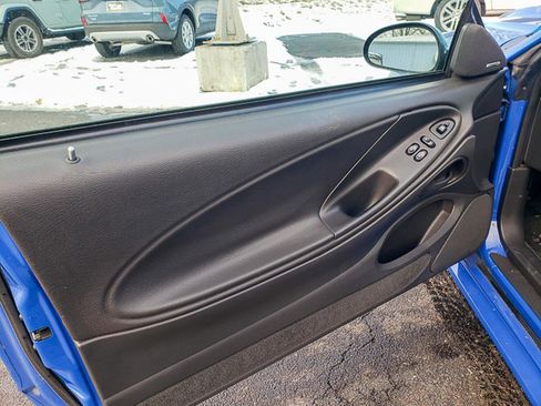 Used 2004 Ford Mustang Mach 1 image 9