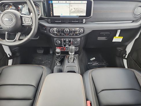 New 2025 Jeep Wrangler Unlimited Rubicon 392 image 21