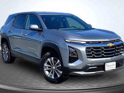 Used 2026 Chevrolet Equinox LT w/ Convenience Package II AWD/4WD image 3
