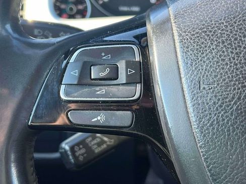 Used 2011 Volkswagen Touareg VR6 image 20