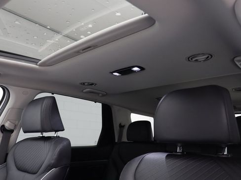 Used 2024 Hyundai Palisade SEL image 13