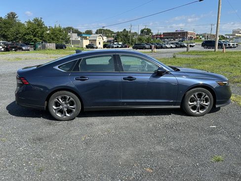 Certified 2023 Honda Accord EX image 9