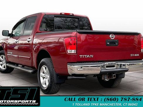 Used 2014 Nissan Titan SV w/ SV Value Truck Package AWD/4WD image 13