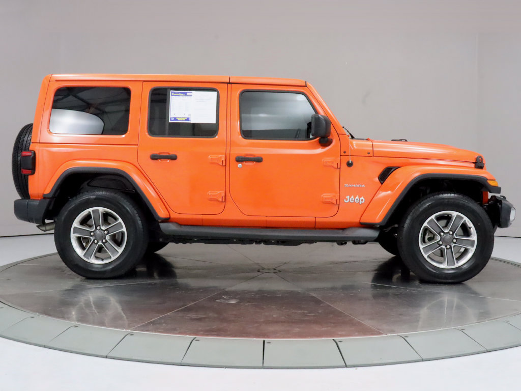 Used 2019 Jeep Wrangler Unlimited Sahara w/ LED Lighting Group AWD/4WD image 6