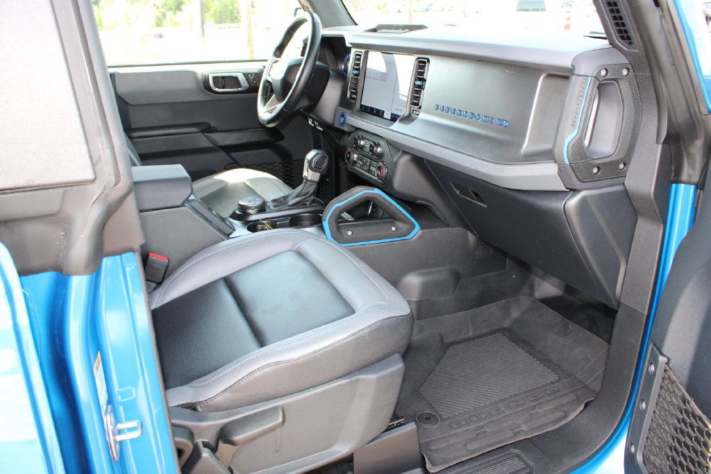 Used 2024 Ford Bronco Black Diamond AWD/4WD image 10