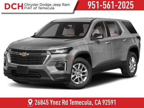 Used 2023 Chevrolet Traverse LS FWD image 1