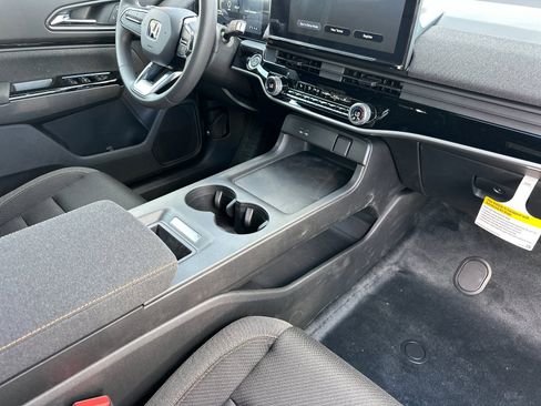 New 2026 Honda Prologue EX image 18