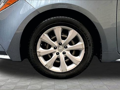 Used 2022 Toyota Corolla LE FWD image 11