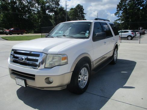 Used 2013 Ford Expedition XLT RWD image 7