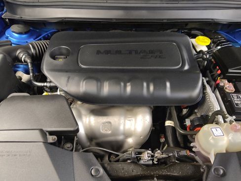 Used 2023 Jeep Cherokee Altitude Lux w/ Mopar Interior Package AWD/4WD image 30