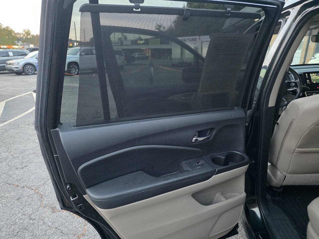 Used 2019 Honda Pilot Touring image 21