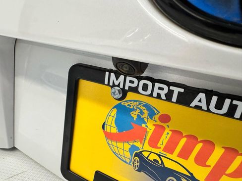 Used 2021 Toyota Prius FWD image 29