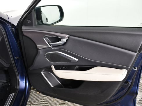Used 2025 Acura RDX SH-AWD image 39