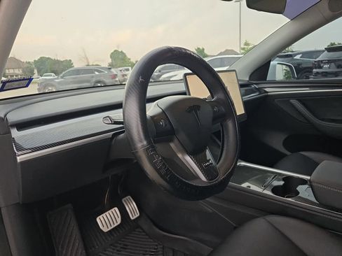 Used 2022 Tesla Model Y Performance AWD/4WD image 2