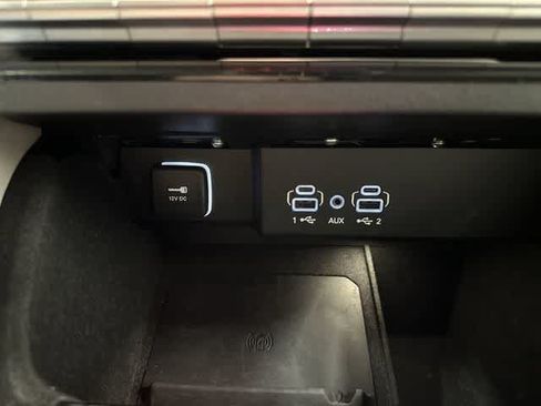 Used 2024 Jeep Wagoneer Series II w/ Flexible Seating Group RWD image 26