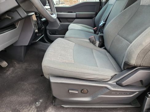 Used 2023 Ford F150 XLT image 7