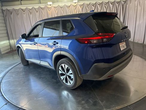 Used 2023 Nissan Rogue SV FWD image 7