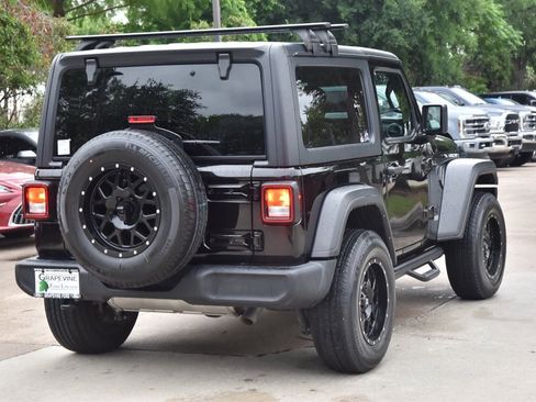 Used 2021 Jeep Wrangler Sport AWD/4WD image 8