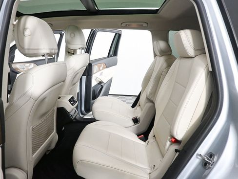Certified 2023 Mercedes-Benz GLS 450 4MATIC image 19