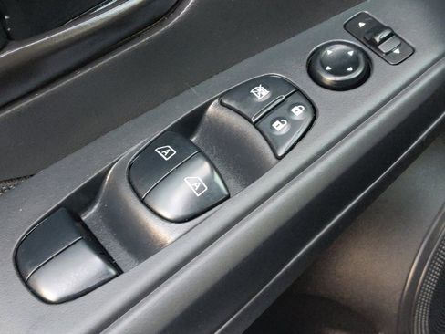 Used 2024 Nissan Kicks S FWD image 27