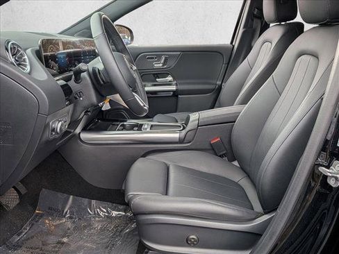 Certified 2025 Mercedes-Benz GLA 250 4MATIC image 19