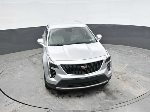 Used 2019 Cadillac XT4 Premium Luxury w/ Enhanced Visibility Package AWD/4WD image 16