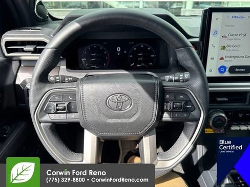 Used 2025 Toyota 4Runner TRD Off-Road Premium AWD/4WD image 16