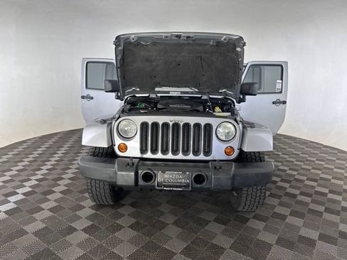 Used 2013 Jeep Wrangler Unlimited Sahara w/ Mopar Chrome Edition Group AWD/4WD image 11