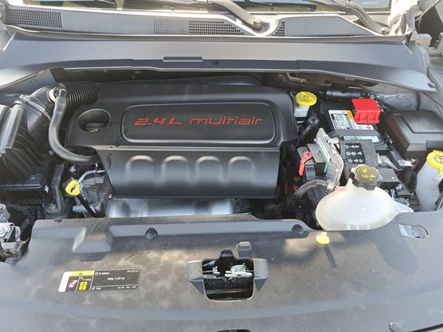 Certified 2022 Jeep Compass Trailhawk w/ Trailhawk Convenience Group AWD/4WD image 28