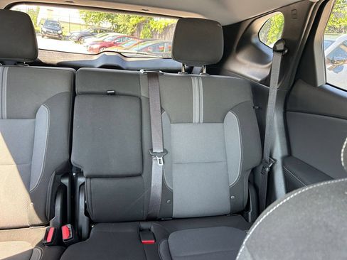 Used 2025 Chevrolet Blazer LT FWD image 27