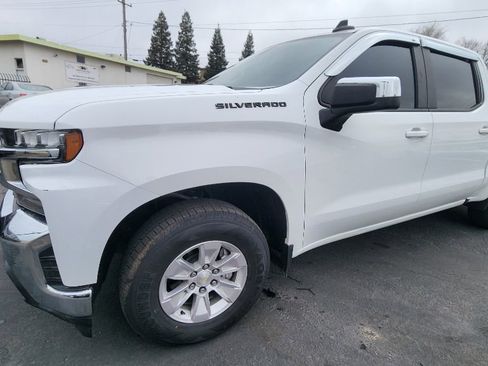 Used 2019 Chevrolet Silverado 1500 LT w/ All-Star Edition image 8