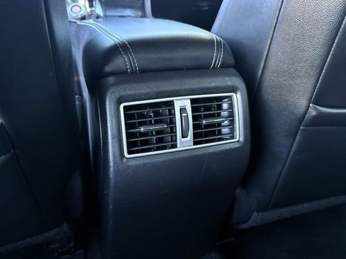 Used 2018 Nissan Maxima 3.5 SV FWD image 16