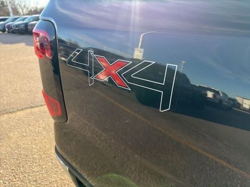 New 2025 Ford Ranger Lariat w/ Chrome Accent Package image 11