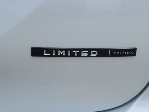 New 2026 Mitsubishi Outlander LE FWD image 36