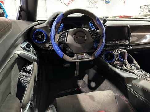 Used 2022 Chevrolet Camaro ZL1 RWD image 8