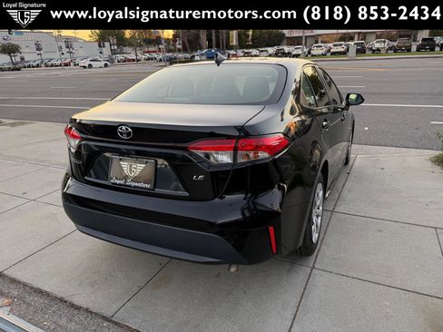 Used 2020 Toyota Corolla LE image 7