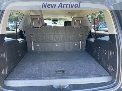 Used 2016 Chevrolet Suburban LS RWD image 8