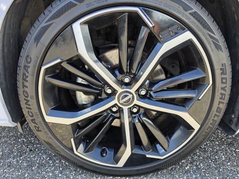 Used 2024 Nissan Altima 2.5 SR FWD image 3