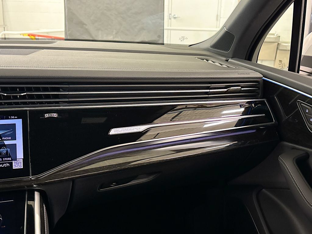 Used 2025 Audi Q7 3.0T Premium Plus AWD/4WD image 20